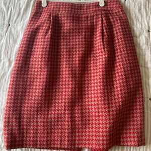 Vintage houndstooth pencil skirt